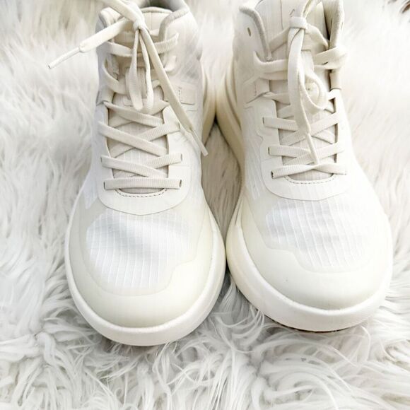 AHNU | Sequence 1 Mid High Top White Platform Lightweight Sneakers | Size 9